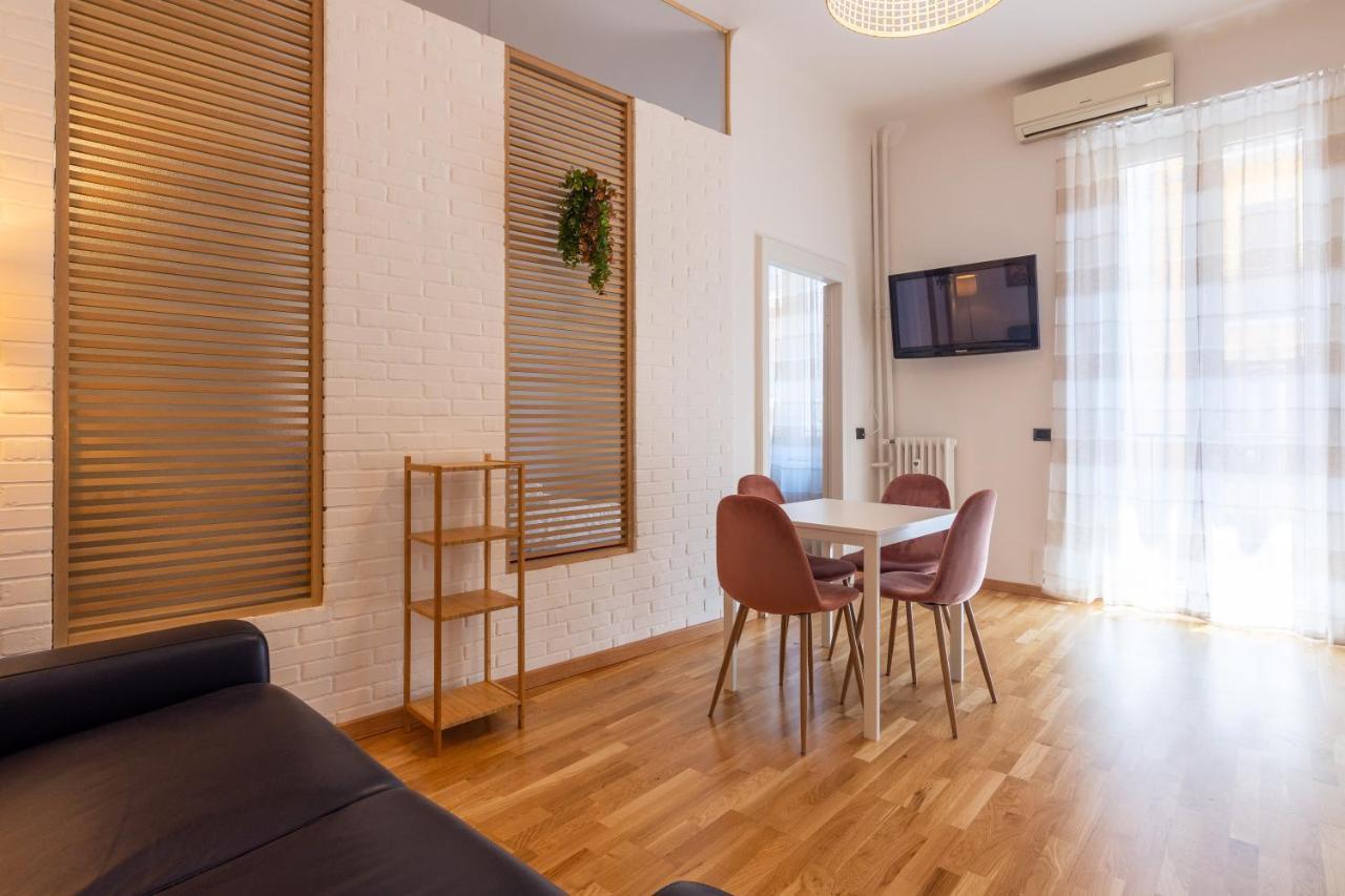 Italianflat - Solari Apartment Мілан Екстер'єр фото